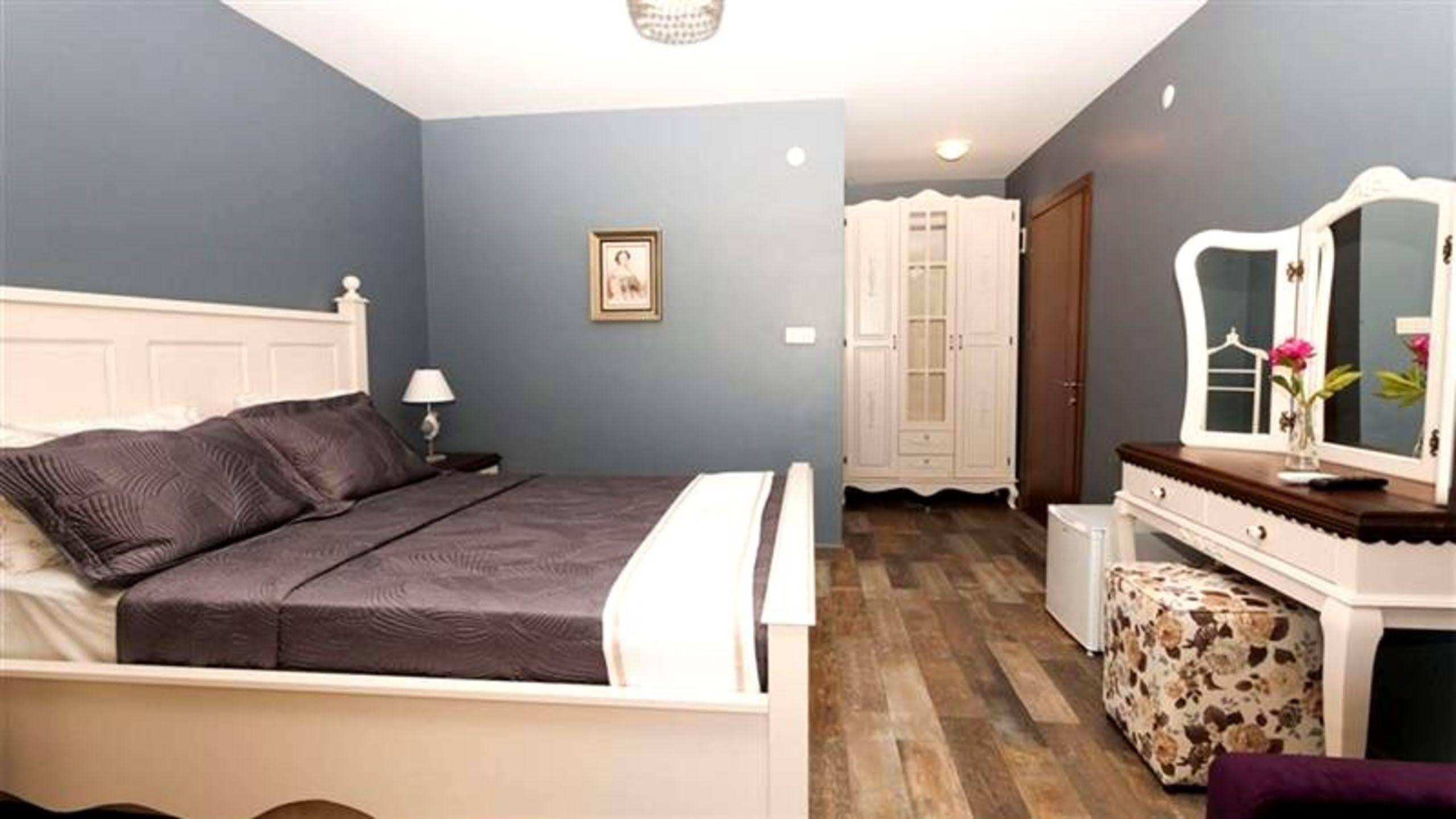 Niluefer Butik Otel (Adults Only) Ayvalik Exterior photo